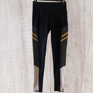 BETSEY Johnson Performance Leggings, size Small